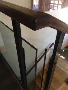 wood-glass-staircase